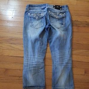 Miss Me Chuffed Capris Size 29